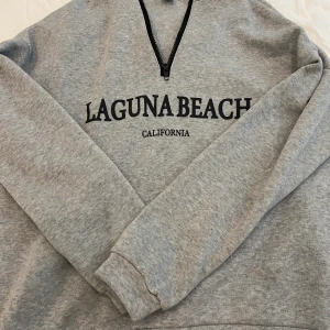 Tjocktröja - Tjocktröja i bra skick! Köpt från shein