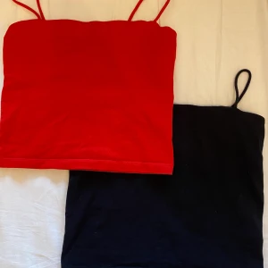 Gina linnen - Säljer dessa två linnen från gina tricot i gott skick. Båda är storlek S. Köp båda för 55kr + frakt. Kontakta mig privat för frågor eller fler bilder. Betalning sker via swish.