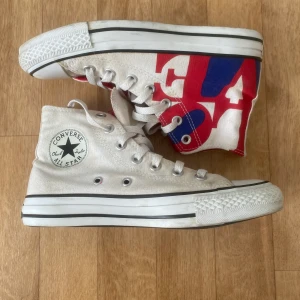 Converse  - Super fina converse i utmärkt skick. De har aldrig blivit används endast provade inomhus.
