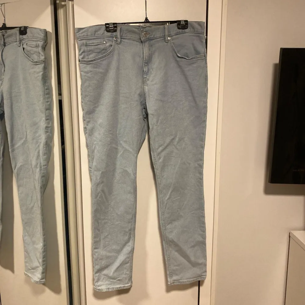 H&M Slim Fit Jeans 👖   Storlek: 38/32. Jeans & Byxor.