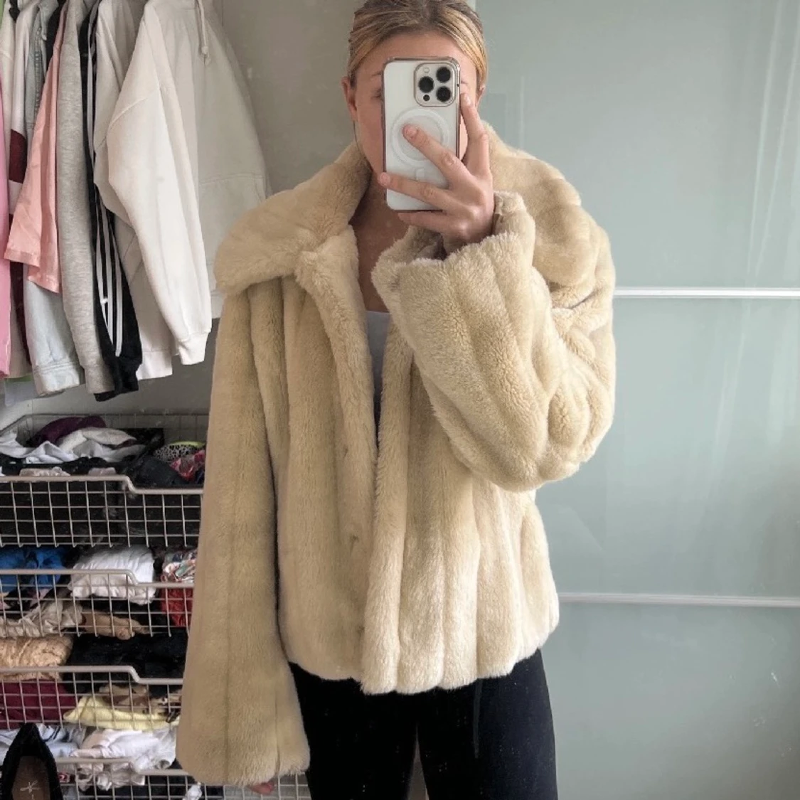 Gräddvit pälsjacka  - 91