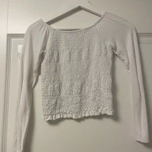 Tröja - Vit tröja i nyskick 