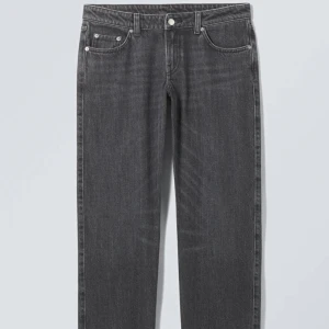 Jeans - Jeans ifrån weekday i modellen arrow! Superfina. Köp alla 3 för 800