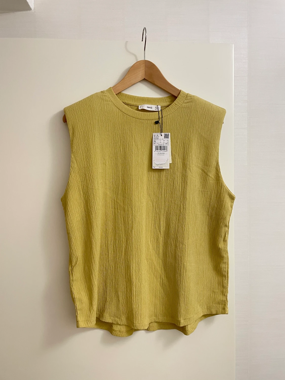 Topp storlek M från Mango