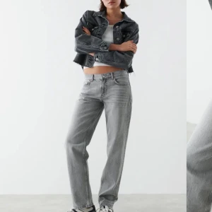 Gina triot low Waits jeans  - Low Waits jeans som sälj på grund av fel storlek, ganska ny då jah ensat har använt dem 2 gånger.