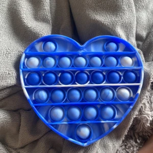 Popit  - Hej jag säljer en popit ingen skada skriv gärna 🫶🏼:)