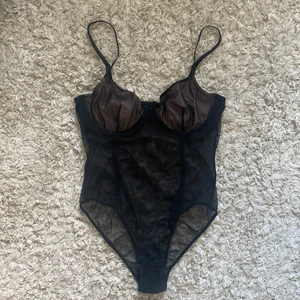 Body - perfekt skick! säljs pga för lite  