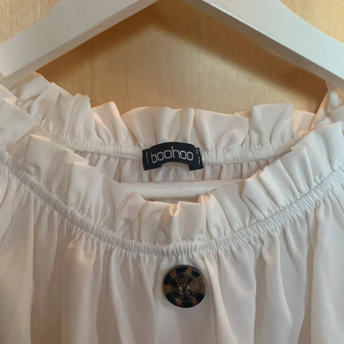 Off shoulder blus - 90