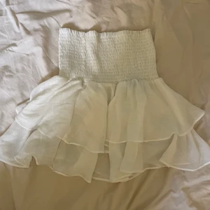 Söt kjol - Så fin kjol som knappt är använd💘 den är köpt på shein och därav priset!