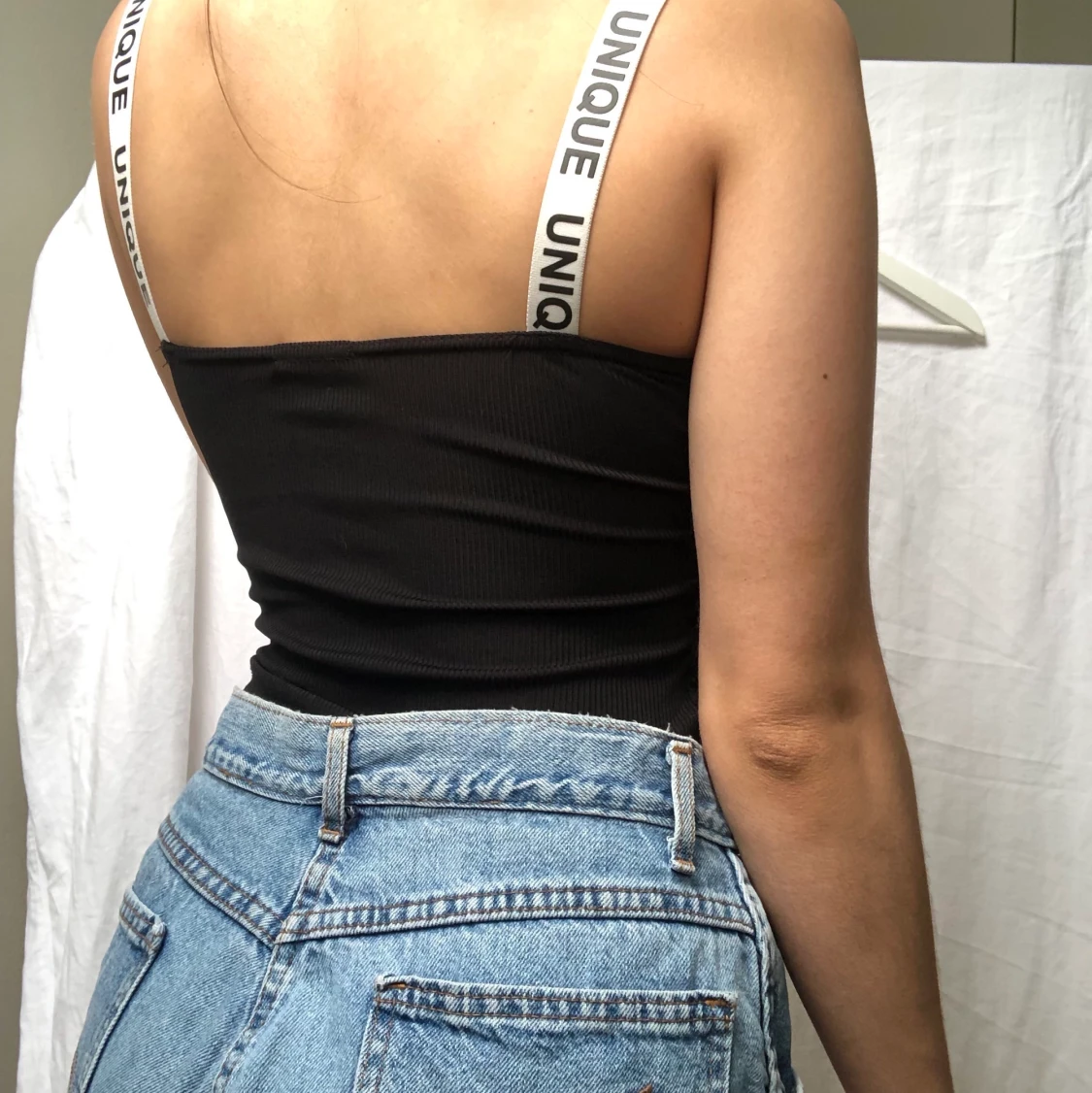 Svart tub topp med axelband - 90