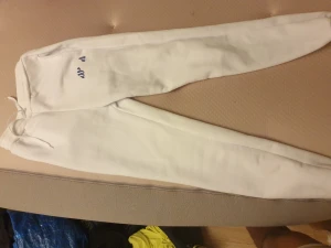 Trapstar byxorna  - 0 gånger använd, var för liten vid beställning. Köpt för 700kr säljs för 350