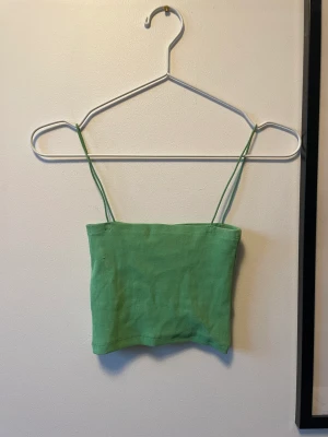 Crop top - Crop top, aldrig använd. 