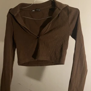 Crop top tröja - Aldrig använt, storlek XS , möts upp i Sthlm