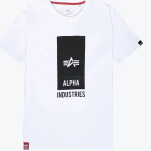 alpha industries - säljer min alpha industries tröja då jag inte använder den, köpt för 400kr på carlings💗