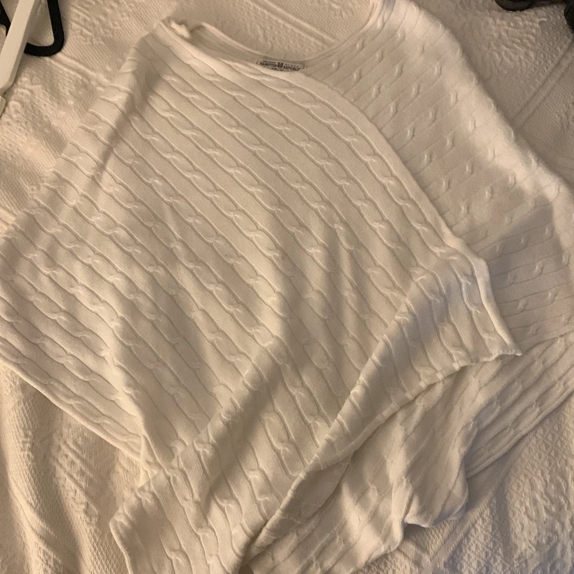 Vit poncho från Hampton Republic