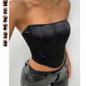 Svart korsett topp - Svart satin korsett topp från Shein, inte exakt samma som på första bilden, men kunde inte hitta exakt den jag köpte, oanvänd, STRL: S/36 (Frakt: 45kr)