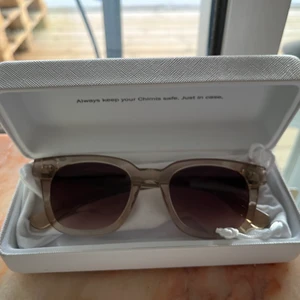 Chimi solglasögon  - Chimi glasögon i #101 ECRU🧡 högst bud vinner eller köp direkt för 800kr