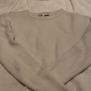 Tröja storlek xs  - Stickad tröja från zara, bra skick