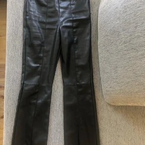 Skinbyxor - Säljer dessa ass snygga skinbyxor då de inte kommer till användning. Som nya. Inga slitage