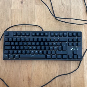 Xtrfy - Nytt tangenrbord, skick 9/10.