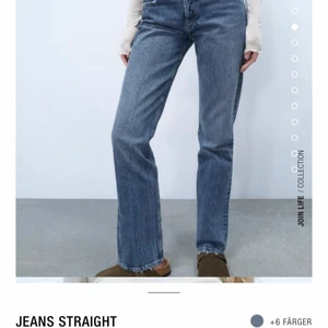 Zara mid rise jeans storlek 36💘 - Säljer dessa jätte snygga mid rise Jeans från zara i storlek 36 , jag säljer dom pågrund av att dom inye kommer till användning längre och dom har blivit för korta för mig, men dom är använda ganska många gånger men har aldrig gått sönder osv dom är i jättebra skick❤️❤️
