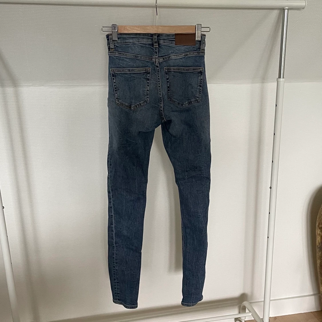Skinny jeans från monki - 90