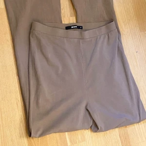 Bikbok byxor  - Byxor ifrån bikbok, storlek M. 50 kr +frakt 