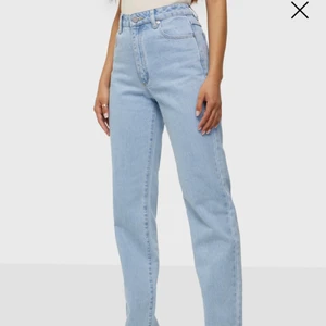 Jeans - Raka blå jeans från abrand, nypris 800-900kr