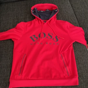 Hugo boss  - Inte använd mycket är i bra skick 