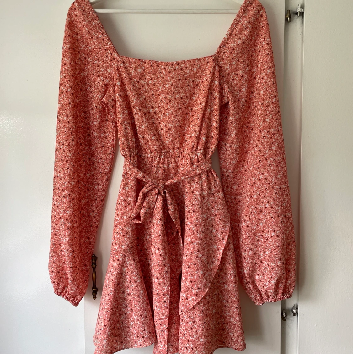 Blommig klänning  - 90