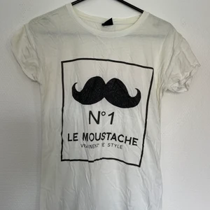 T-shirt med tryck - T-shirt med tryck