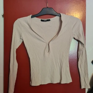 Fin tröja - Fin beige tröja stl xs 