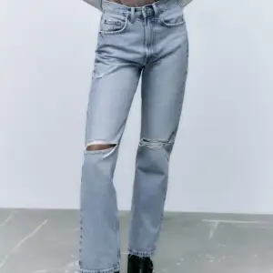 Straight leg jeans från zara!!💗 Slutsålda!! 