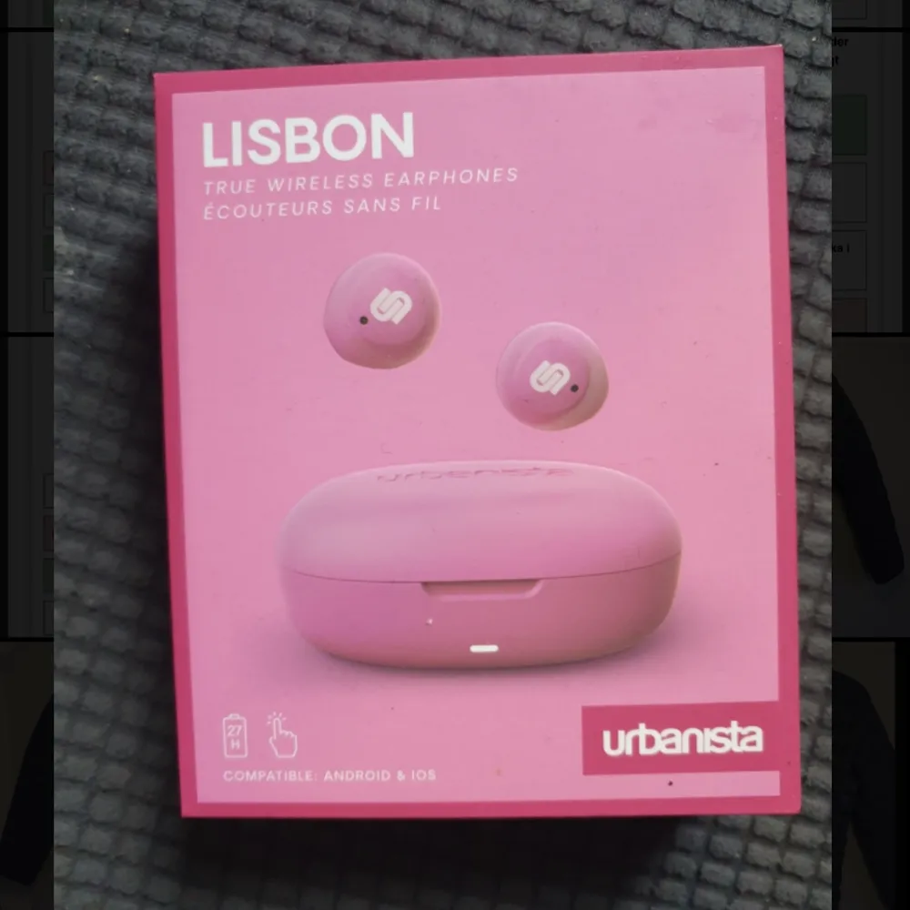 Tjenare, säljer ett par Urbanista Lisbon true wireless in-ear hörlurar i färgen blush pink. Helt oanvända och inget fast pris . Övrigt.