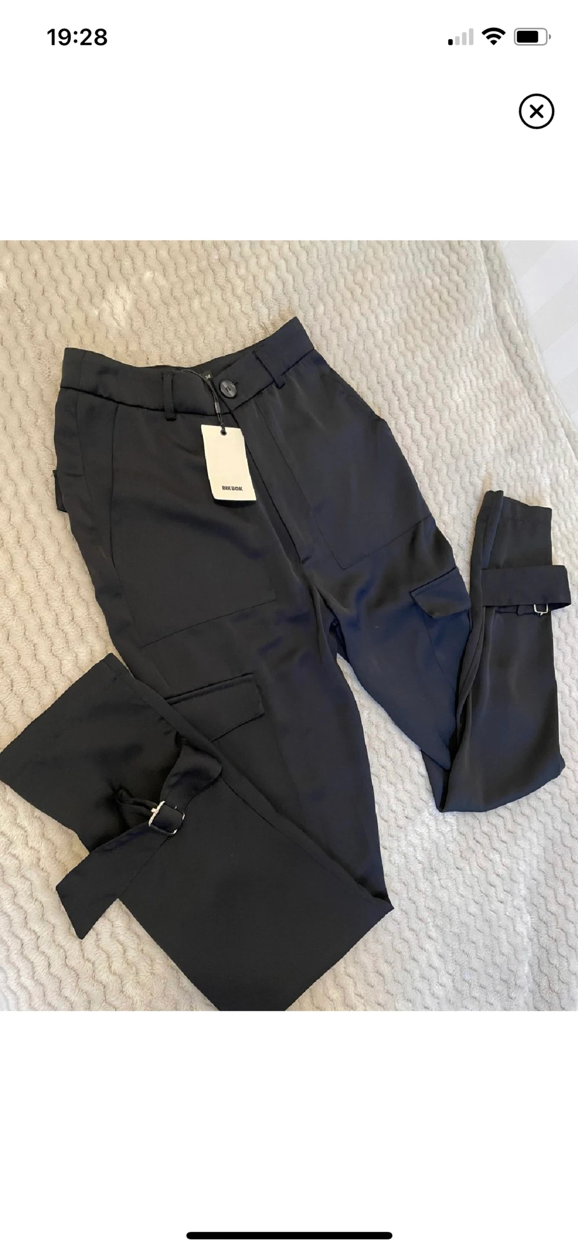 Kostymbyxor storlek 34 - 90