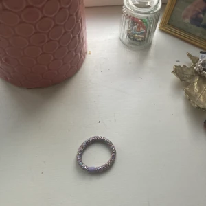 Kknekki  - Jätte fin färgglad Kknekki äkta och aldrig använd❤️❤️