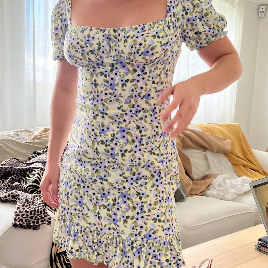 Blommig klänning  - 90