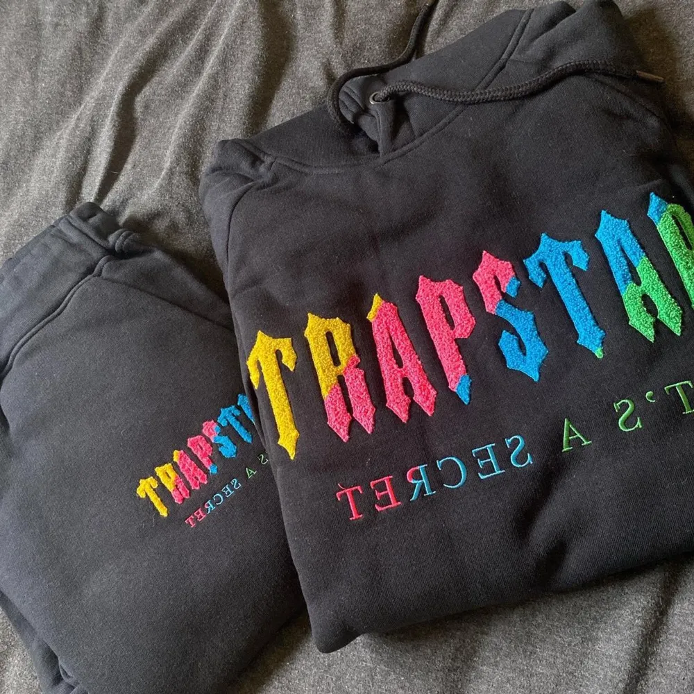 Trapstar Tracksuit Black Candy Size S Like New Price is negotiable. Övrigt.