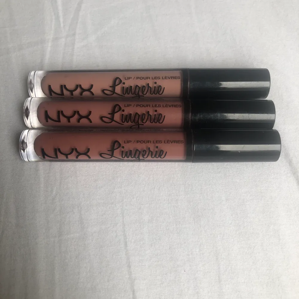 Liquid lipstick från NYX. Helt oanvända och fina färger. 30kr/styck eller alla för 60kr + frakt:). Övrigt.