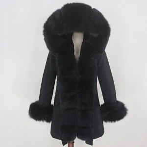 Fatima parka - Säljer min Fatima parka i äkta päls då jag ej använder den längre. köpt 2020 för 4000 säljer för 2000 kan tänka mig gå ner i pris vid snabb affär, möts upp eller fraktar Skriv  för mer bilder! 