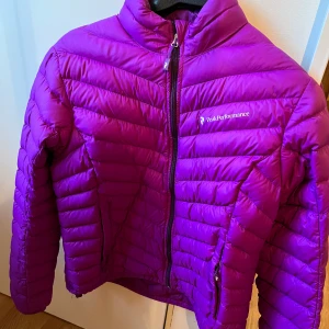 Peak performance jacka stl L. - I fint skick! 