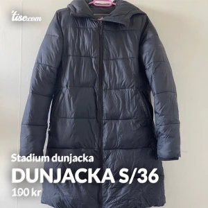 Dunjacka  - Kommer inte till användning, storlek S 