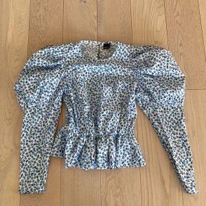 Skjorta från Gina Trico - Använd fåtals gånger