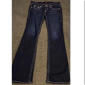bootcut bebe jeans - bra skick men använda bootcut bebe jeans storlek 30, dma om du vill ja mått