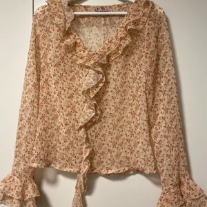 Fin blus blommig y2k 90-tal - Superfin vintage blommig blus i 90-tal, Y2k stil