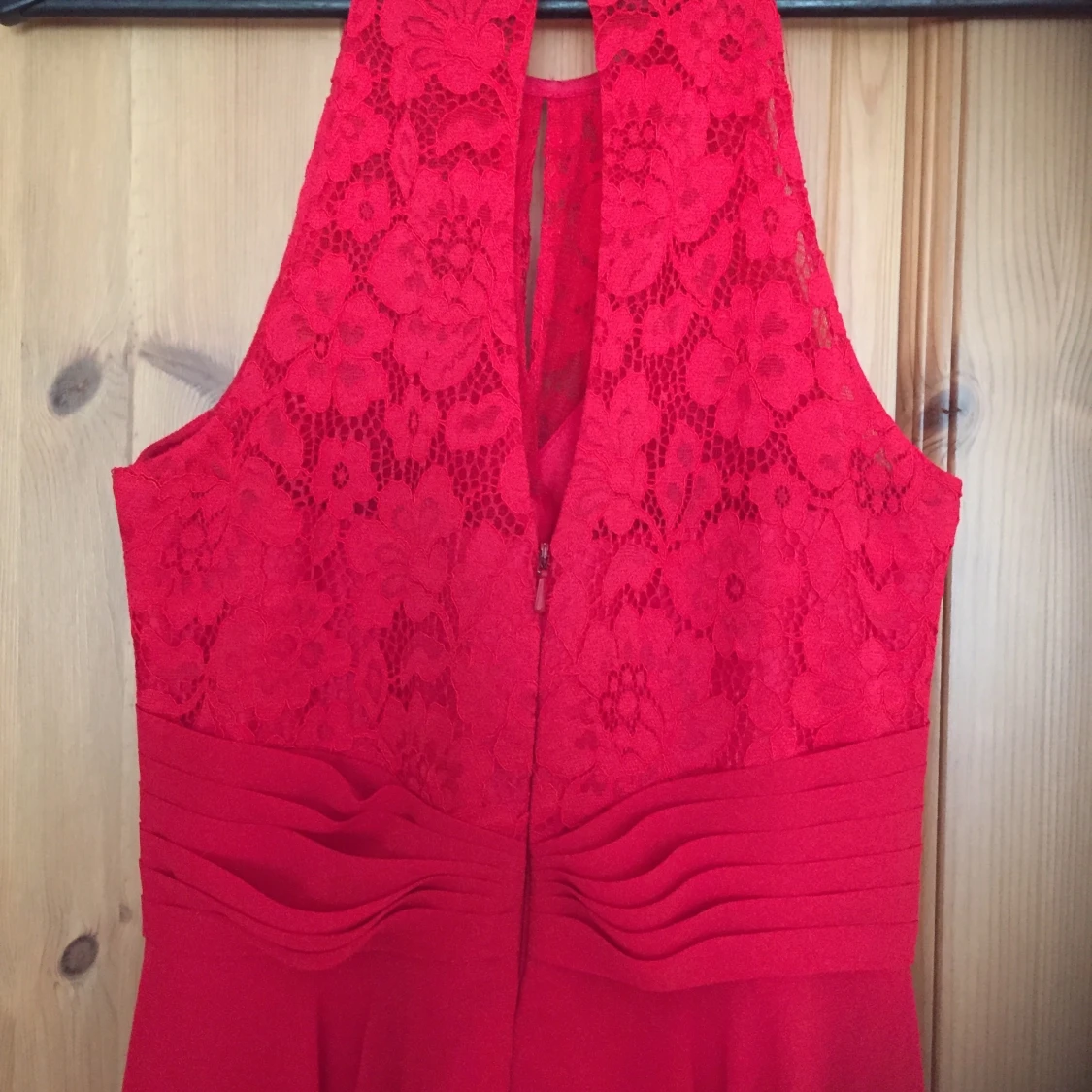 Lilly röd balklänning stl 36 - 90