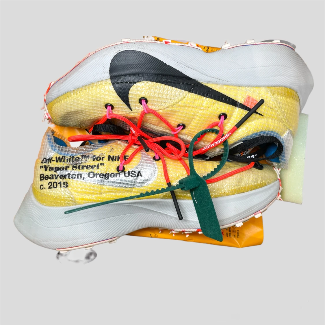 Off White X Nike Vapor Street - 90