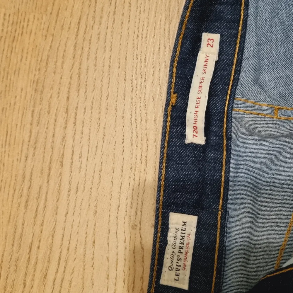 Levis jeans, 23×32, high rise skinny. Fint använt skick.. Jeans & Byxor.