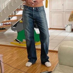 Levi’s 501!  - Ett par jättefina, trendiga Levi’s 501. Dem är i bra skick! Skriv om du har några frågor. :) 