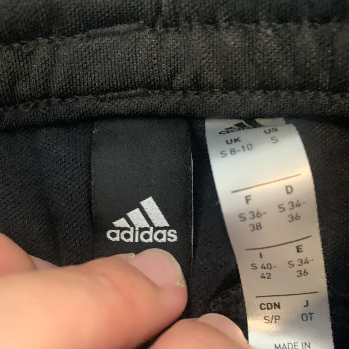 Adidas byxor 👖  - 91